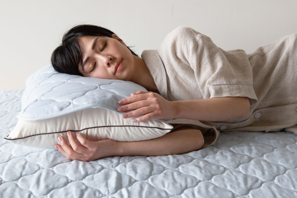 持続冷感でひんやり快眠｜夏の冷感寝具＆布団の上手な選び方